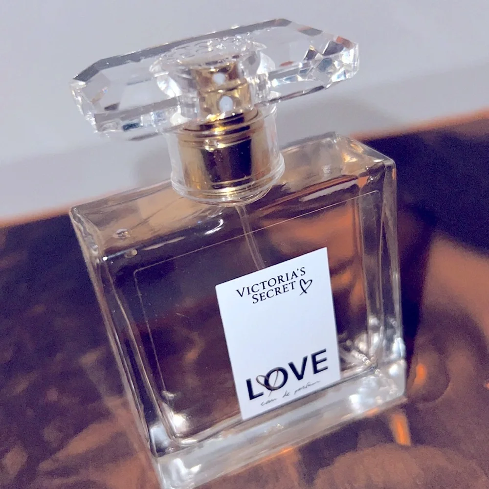 Victoria’s Secret Love 1fl oz edp